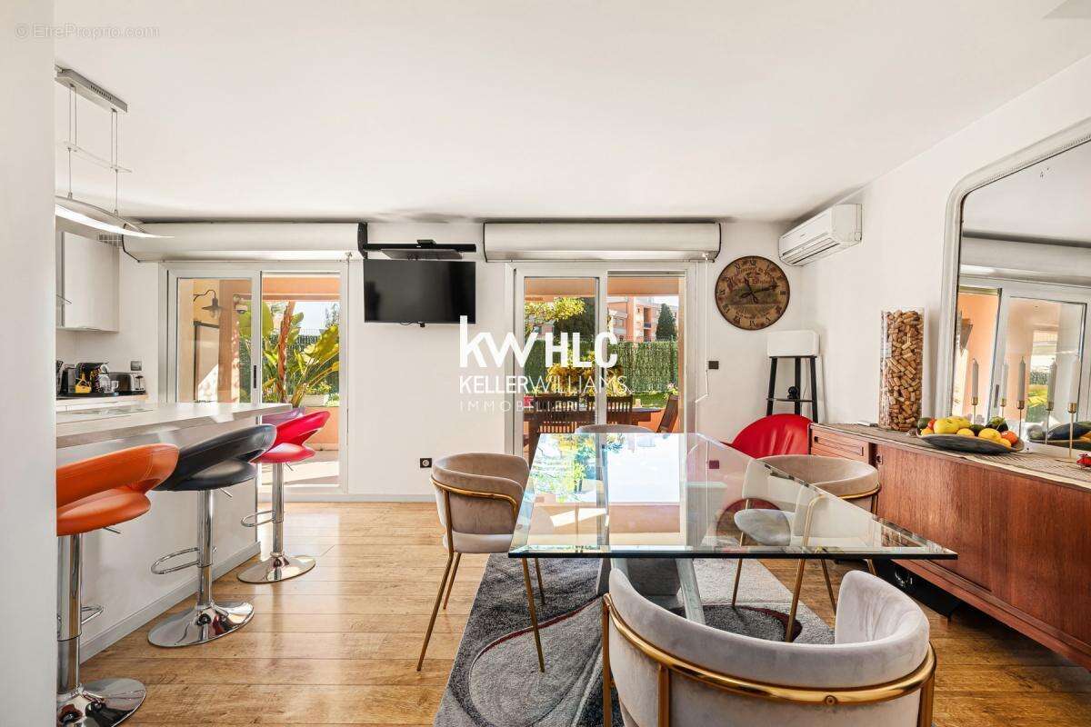 Appartement à ROQUEBRUNE-CAP-MARTIN