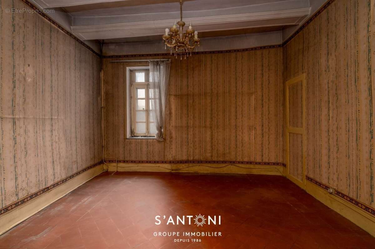 Maison à VILLENEUVE-LES-BEZIERS