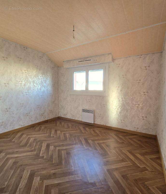 Maison à SAINTE-LUCE-SUR-LOIRE