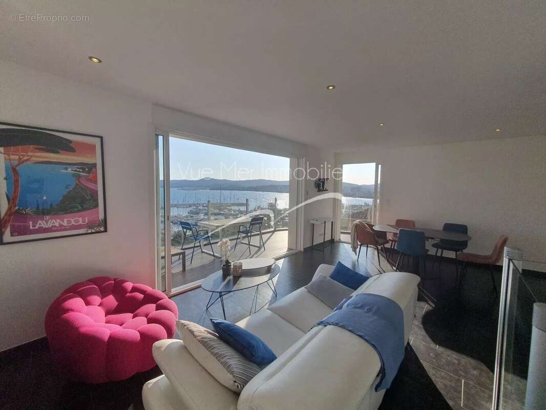 Appartement à LE LAVANDOU