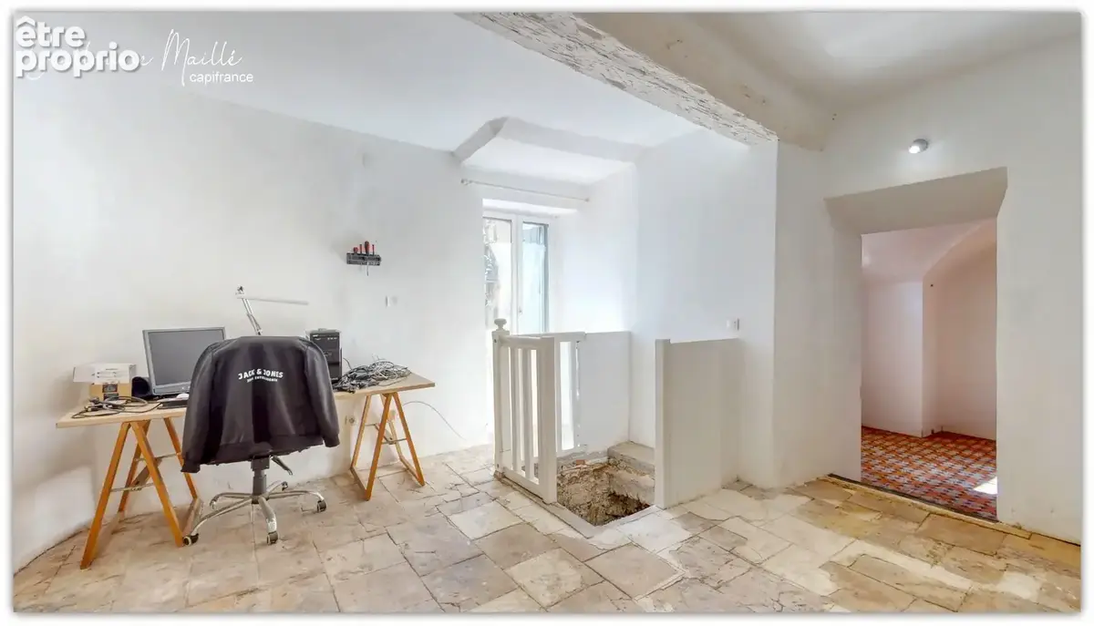 Immeuble à vendre - 377m² de surface utile avec logement, garage et grenier aménageable - FONTES 34320 - photo 10