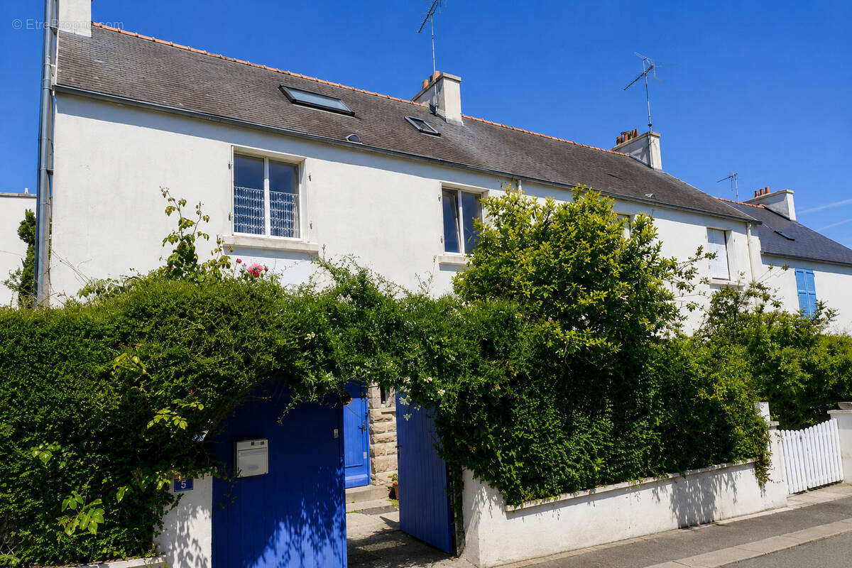 Maison à COMBRIT