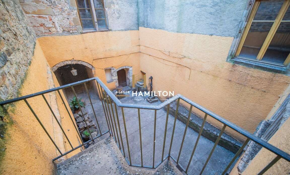 Maison à CORDES-SUR-CIEL