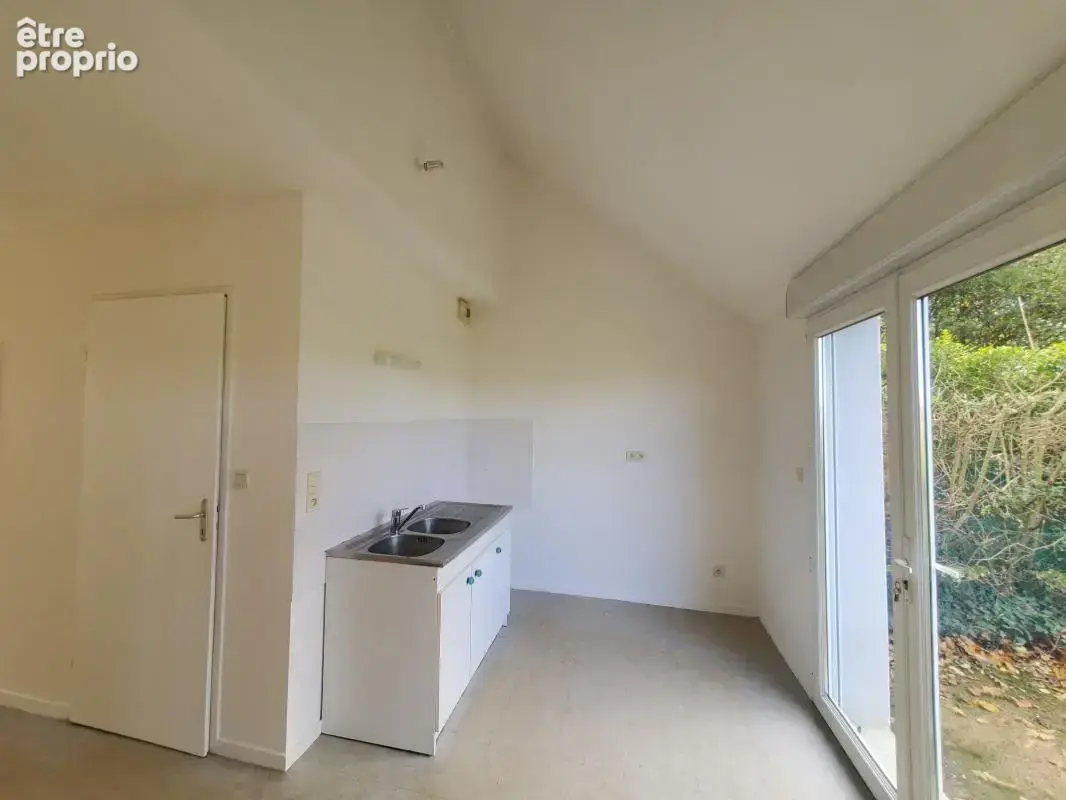 Maison t3 a 500 du bourg avec jardin et garage - photo 5