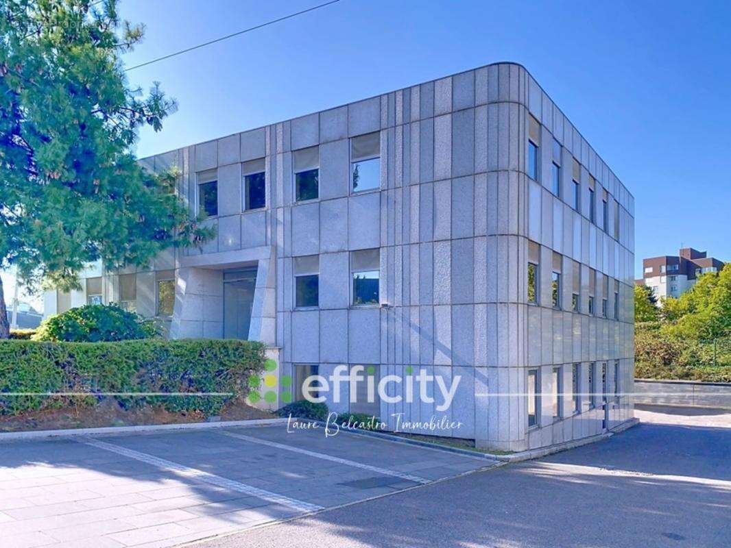 Commerce à BOISSY-SAINT-LEGER