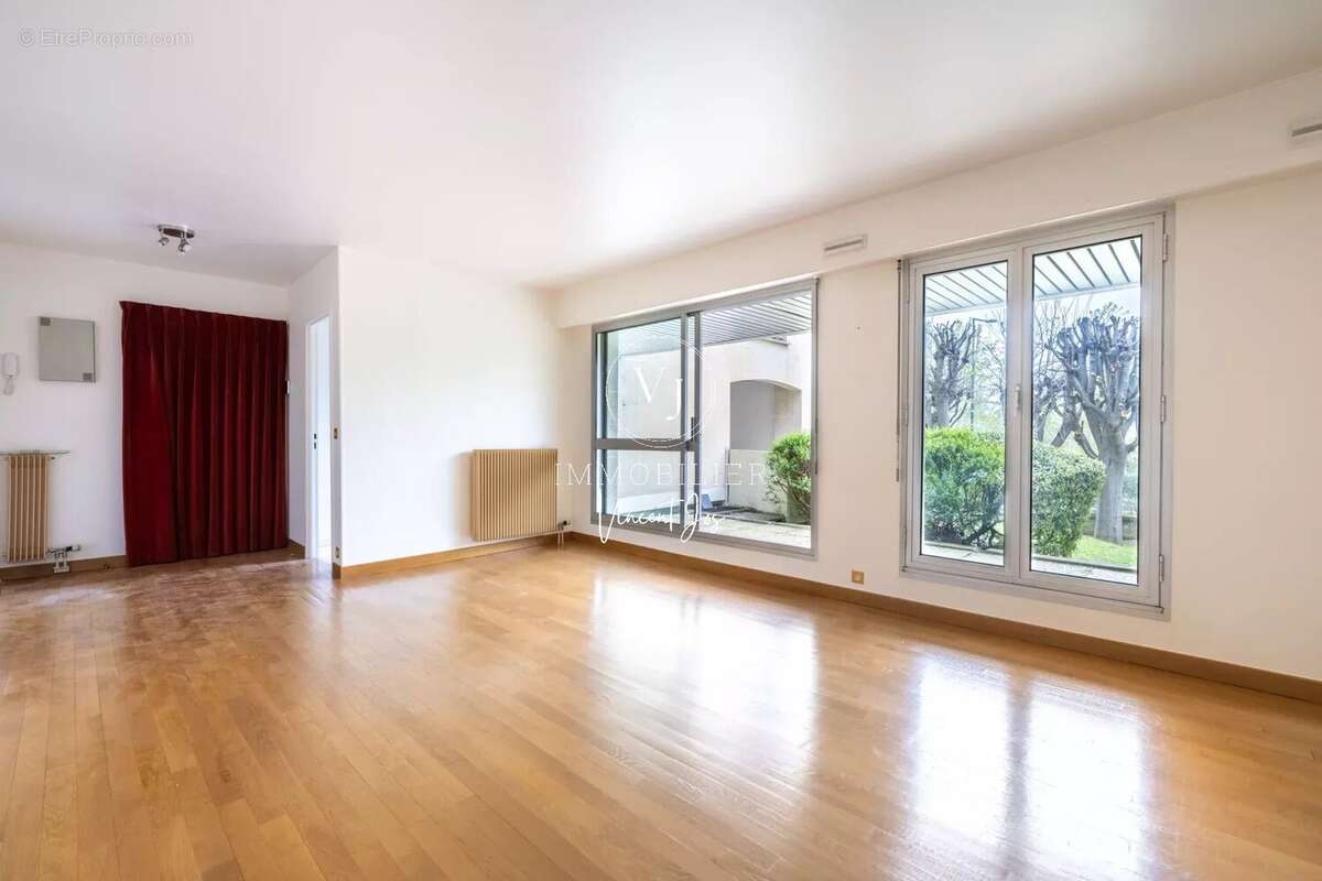 Appartement à BOUGIVAL