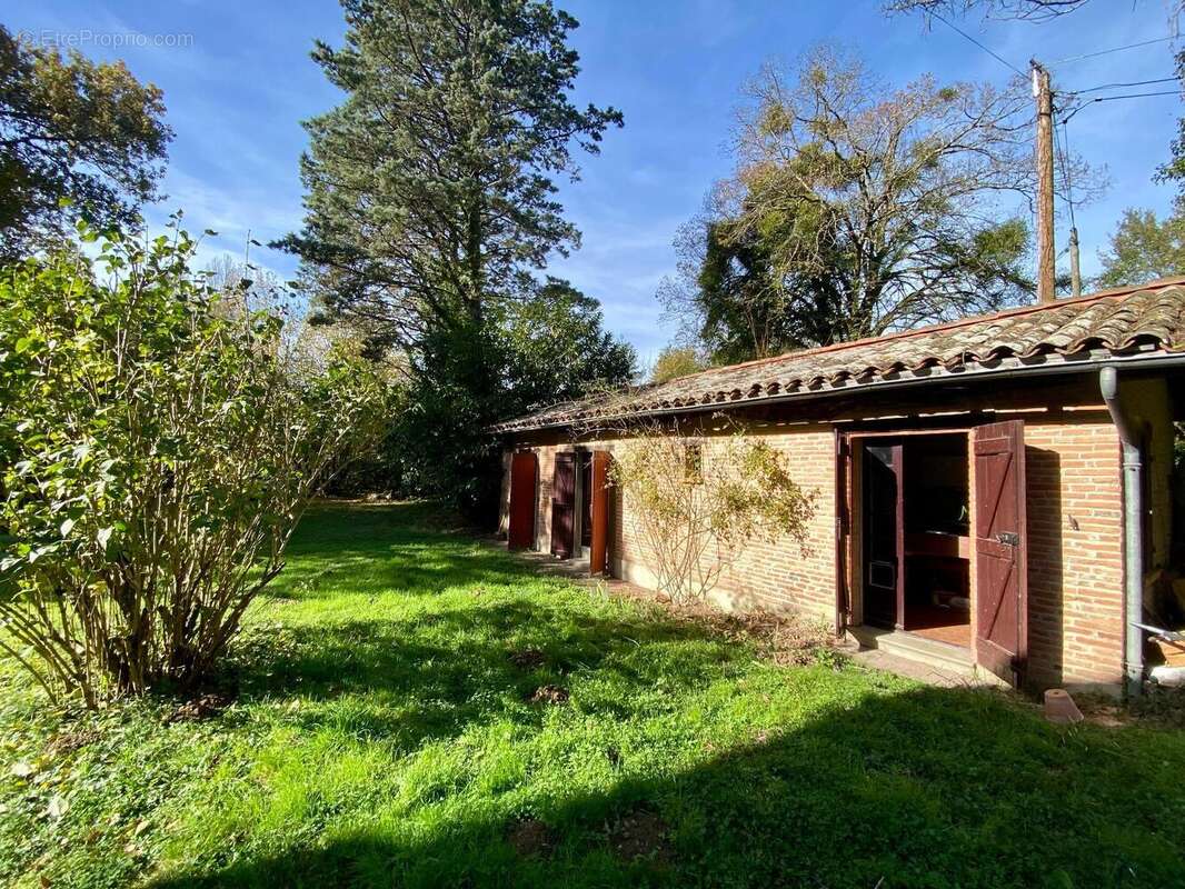   - Maison à MONTASTRUC-LA-CONSEILLERE