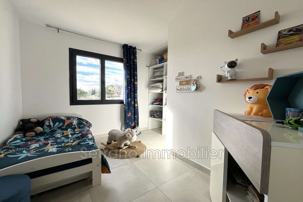 Maison 152 m² à Montfrin  - photo 6