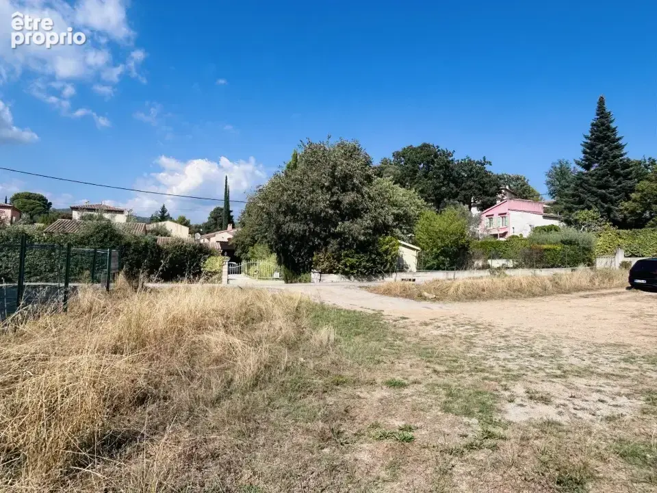 Terrain 590 m² à vendre à Draguignan (83300) - photo 2