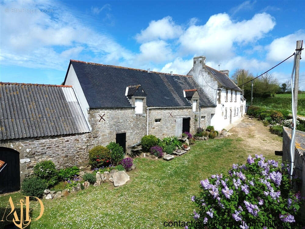 Maison à AUDIERNE