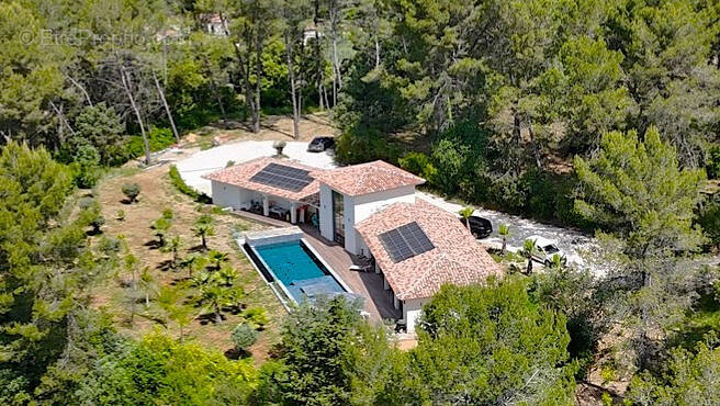 Maison à DRAGUIGNAN