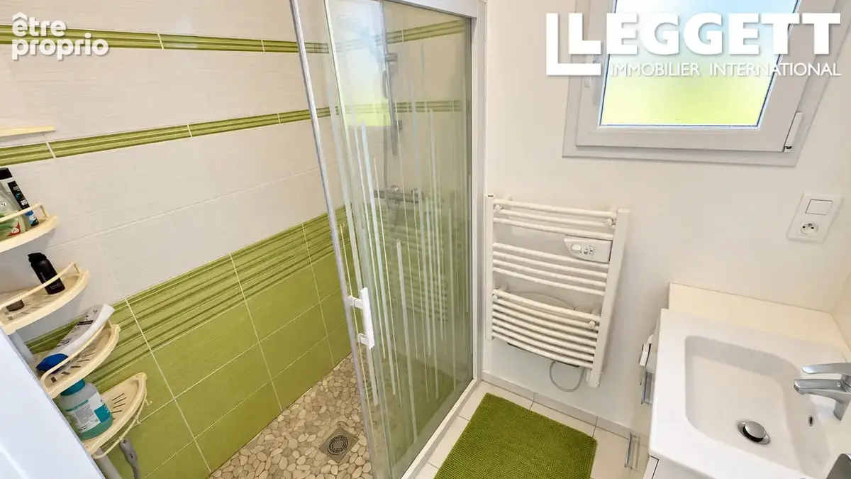 Maison lumineuse de 65 m² avec jardin, vue sur la campagne et potentiel d’agrandissement à Bolleville - photo 7