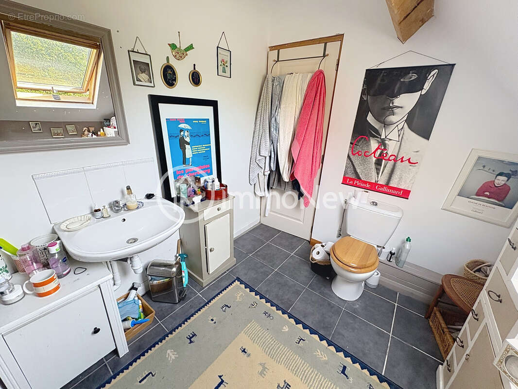 Magnifique longere annee 1711 d une surface de 140 m2 sur 1835 m2 - photo 26