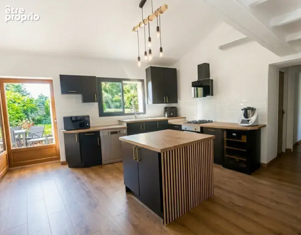 MAISON T5 de 163 M2 avec 823 M2 de terrain - photo 11