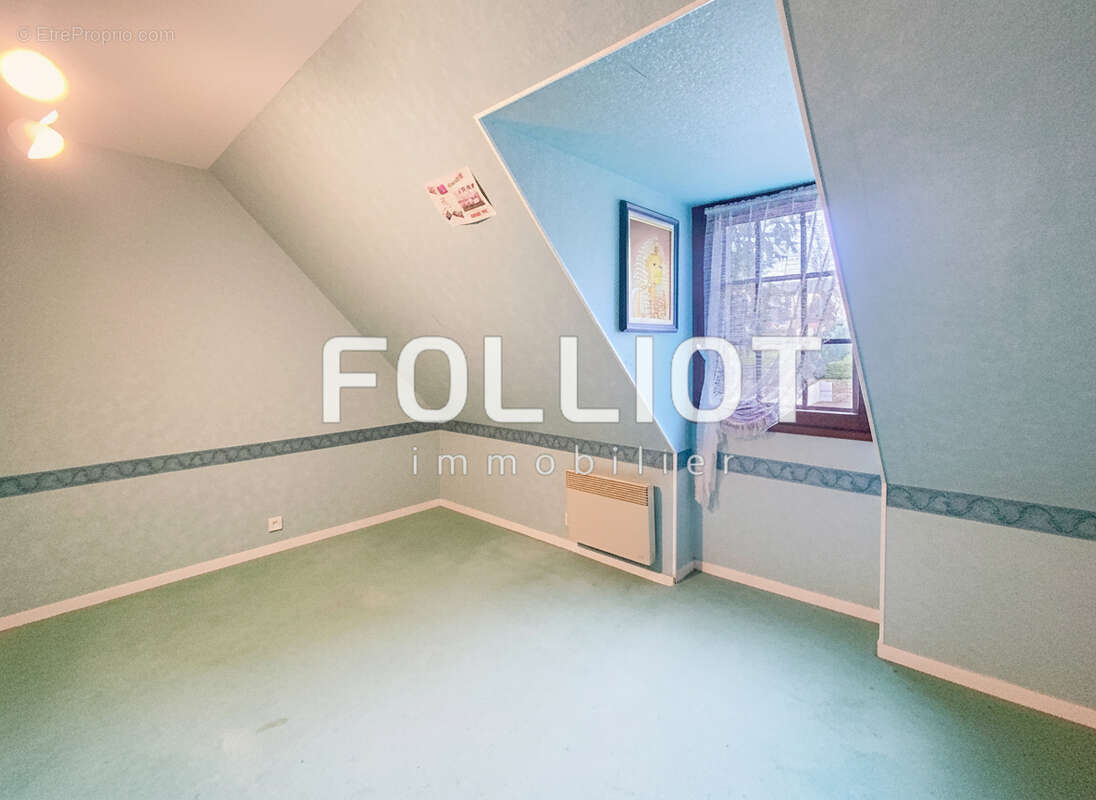 Maison à LA CHAPELLE-JANSON