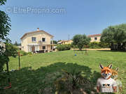 Maison à SAINT-HILAIRE-DE-BRETHMAS