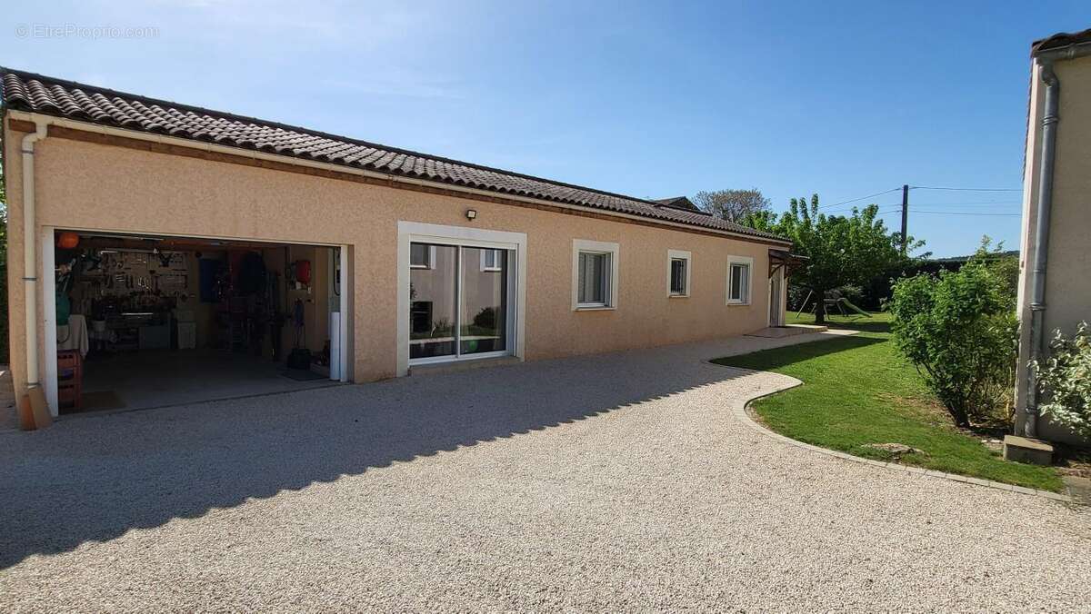 Maison à SAINT-PAUL-LE-JEUNE