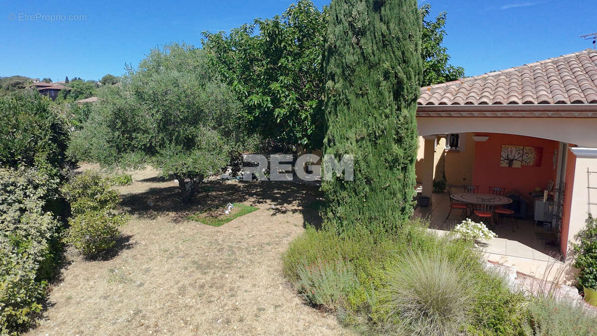 Villa de plain-pied 122 m2 sur parcelle de 1294 M2 - photo 13