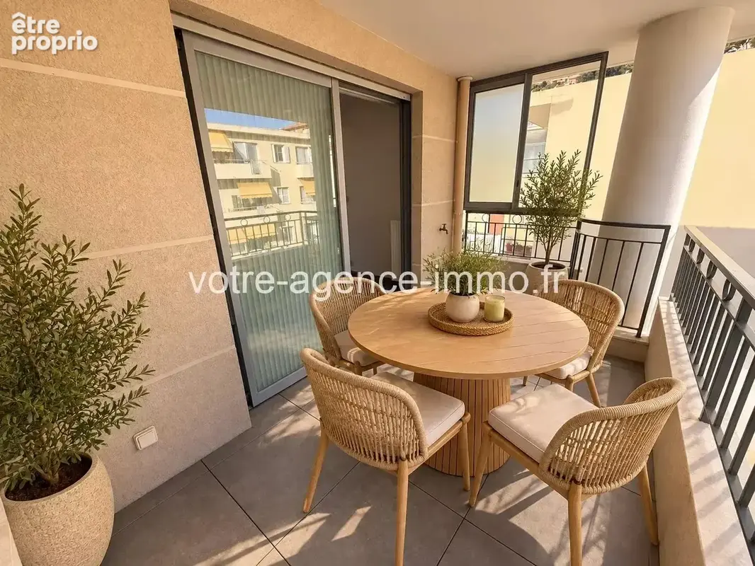 NICE NORD — Studio de 24 m² avec balcon de 7 m², résidence récente de standing - photo 4