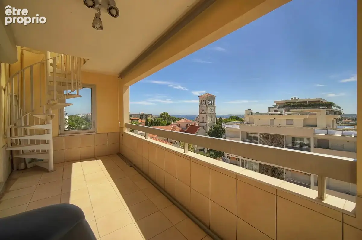 Cannes - dernier étage toit terrasse - vue mer - photo 7