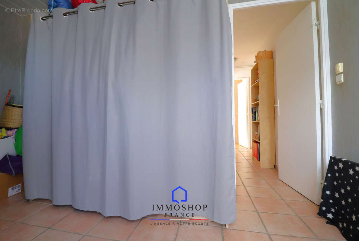 Appartement à MARSEILLE-11E