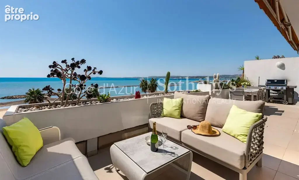 Saint Laurent du Var, penthouse 3 pièces de 88 m² avec 115 m² de terrasses et vue mer - photo 14