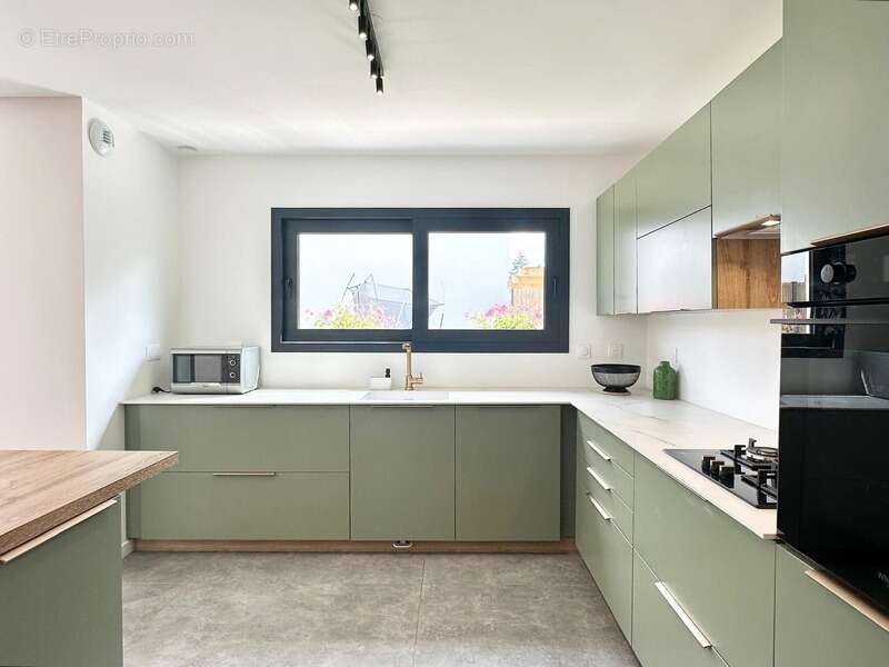 Maison à SAINT-JEAN-BREVELAY