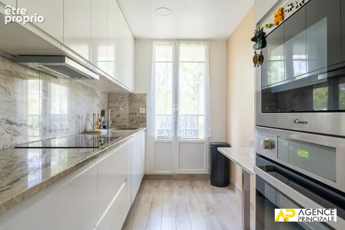 Appartement à MAISONS-LAFFITTE