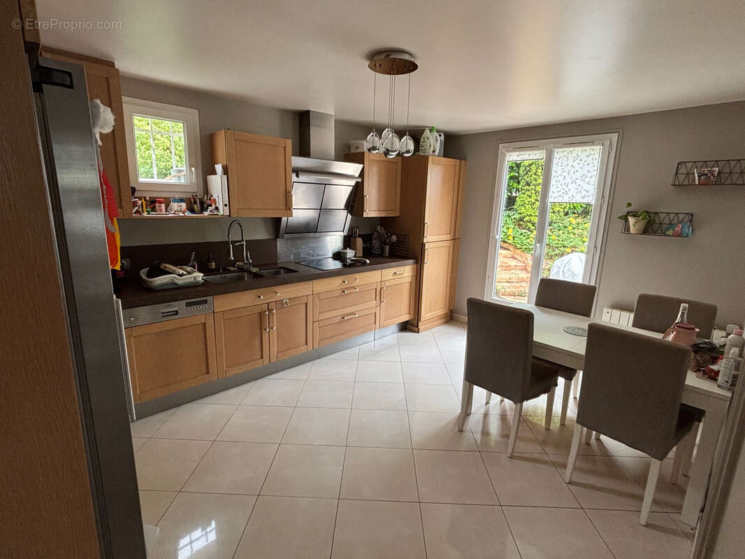 Maison à MONTLIGNON