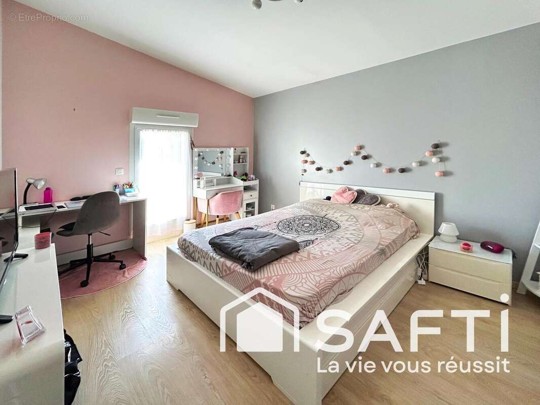 Photo 8 - Maison à VAYRES