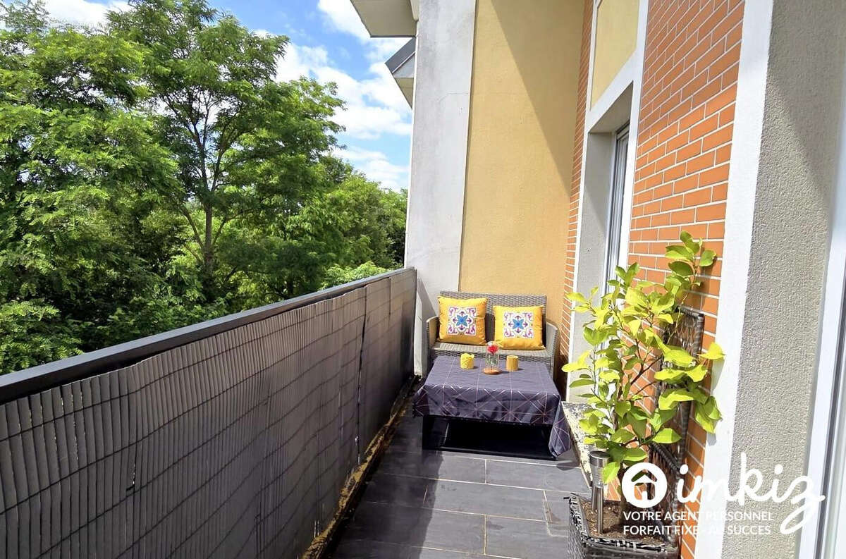 Appartement à EMERAINVILLE
