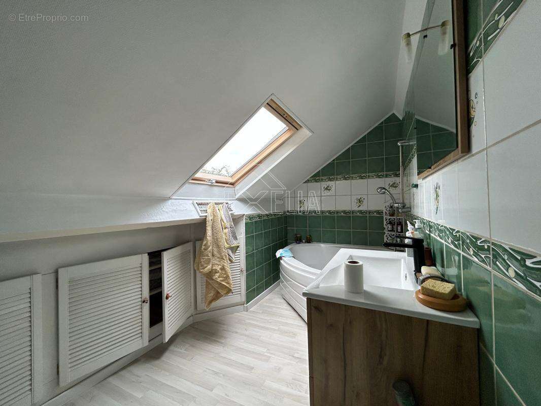 Maison à ROSNY-SUR-SEINE