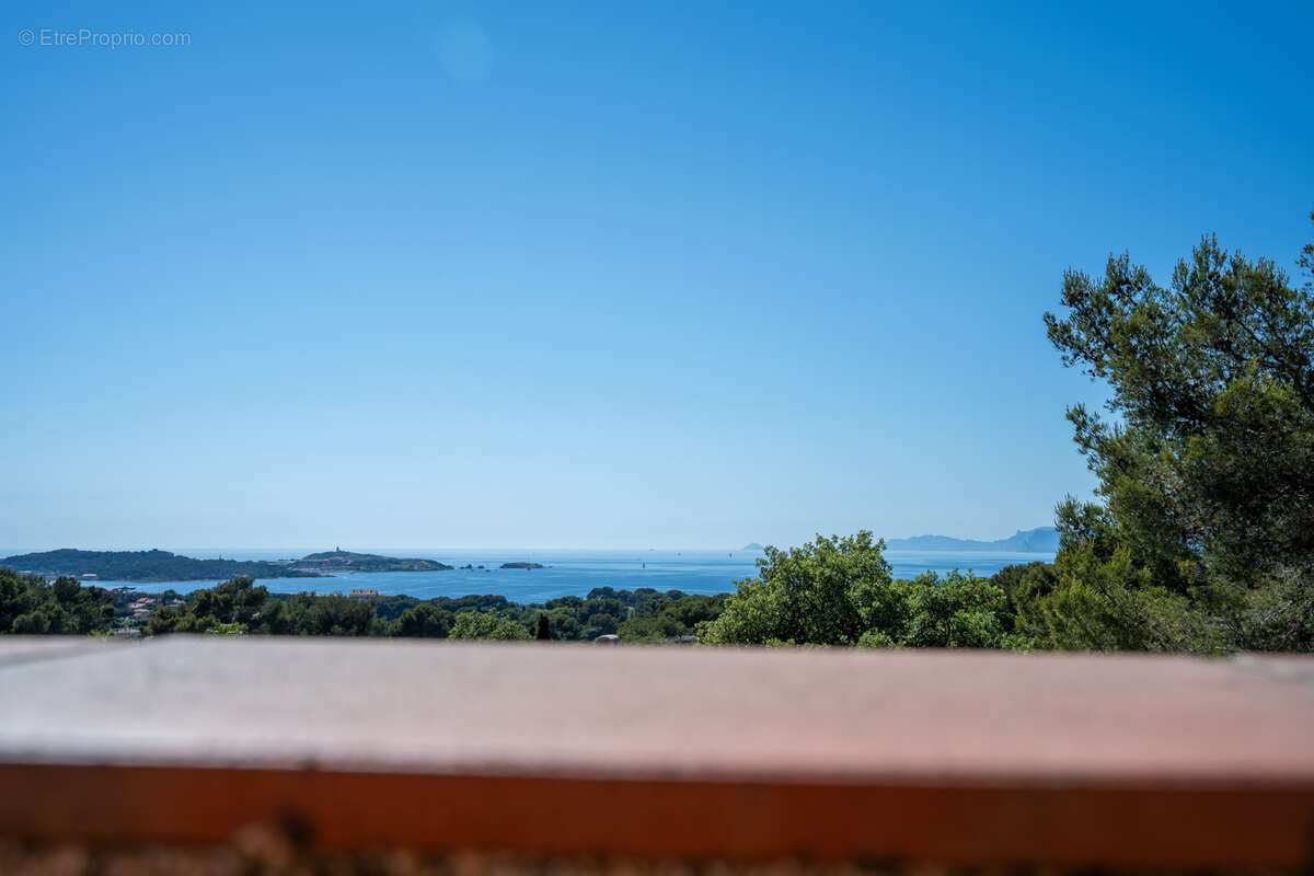 Maison à SIX-FOURS-LES-PLAGES