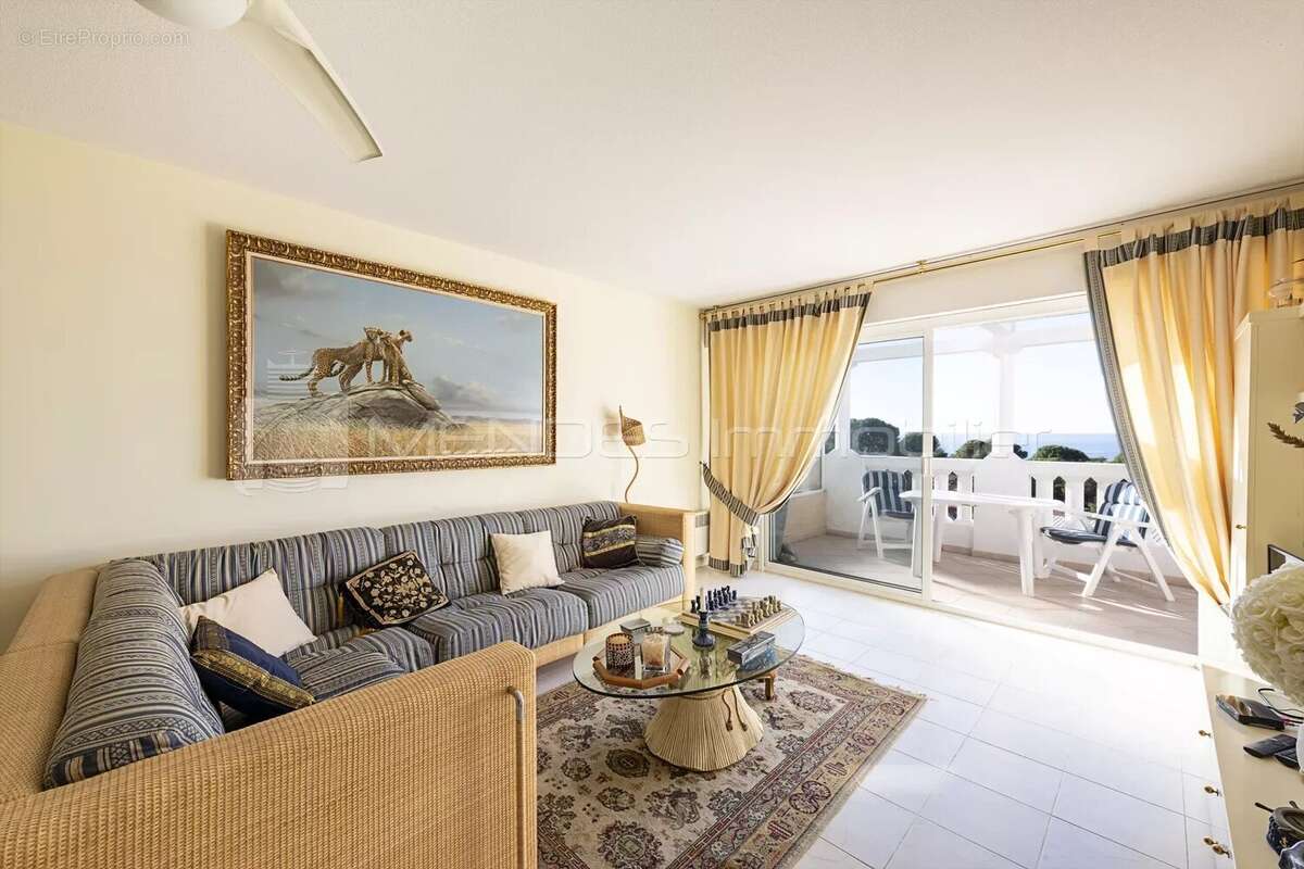 Appartement à CAP-D'AIL