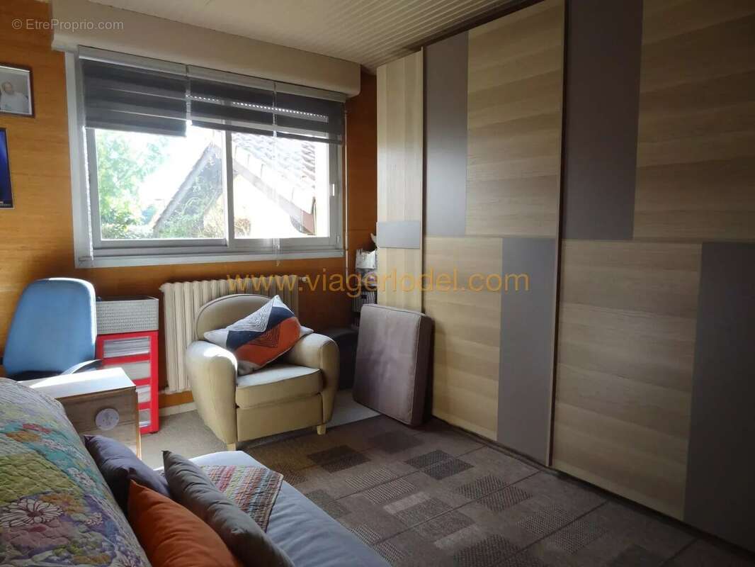 Maison à SAUX-ET-POMAREDE