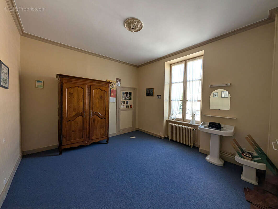 Maison à DOL-DE-BRETAGNE