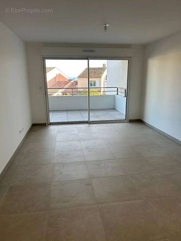 Appartement à VILLENEUVE-LOUBET