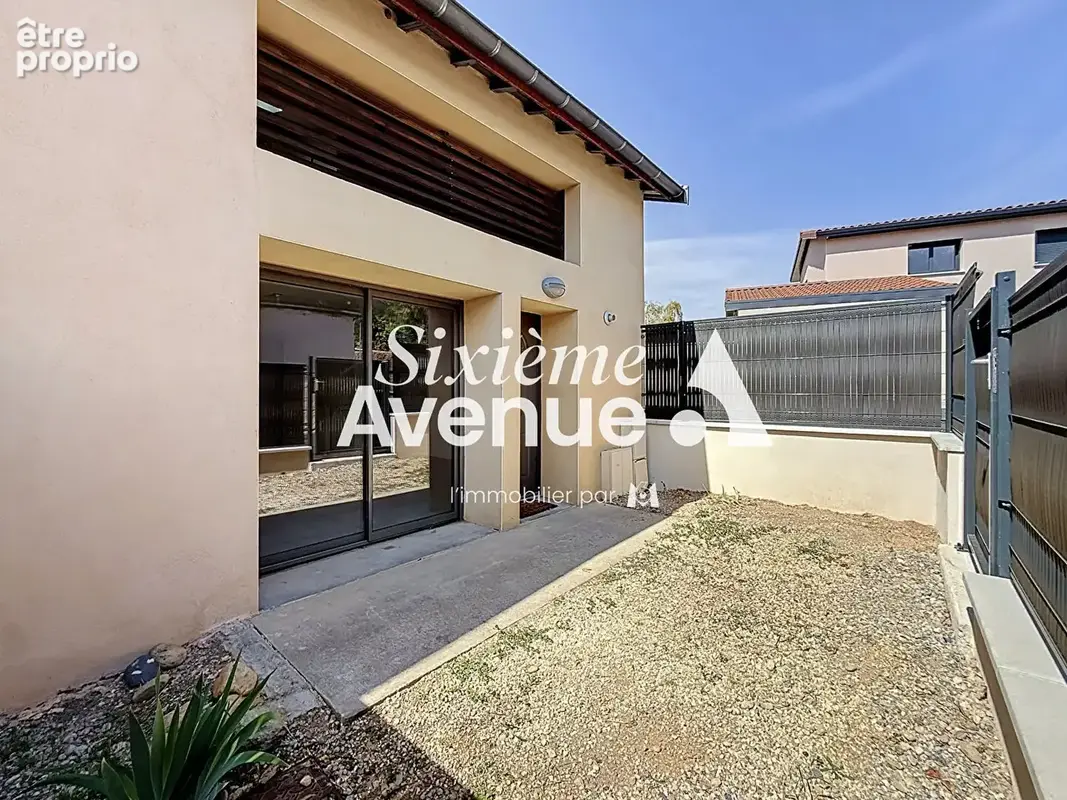 Appartement à DECINES-CHARPIEU