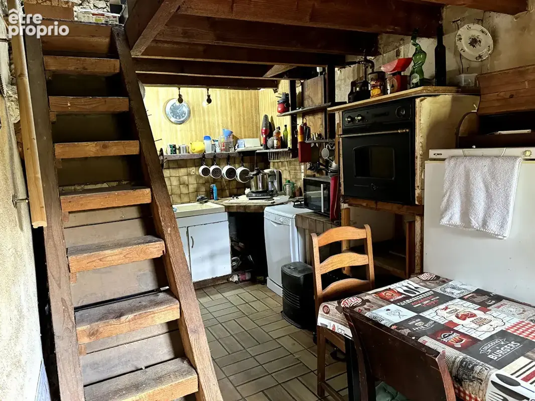 Ancienne Maison en Pierre Isolée, Grand Jardin de 2354m2 plus Bois pas loin de 3129m2 - photo 7