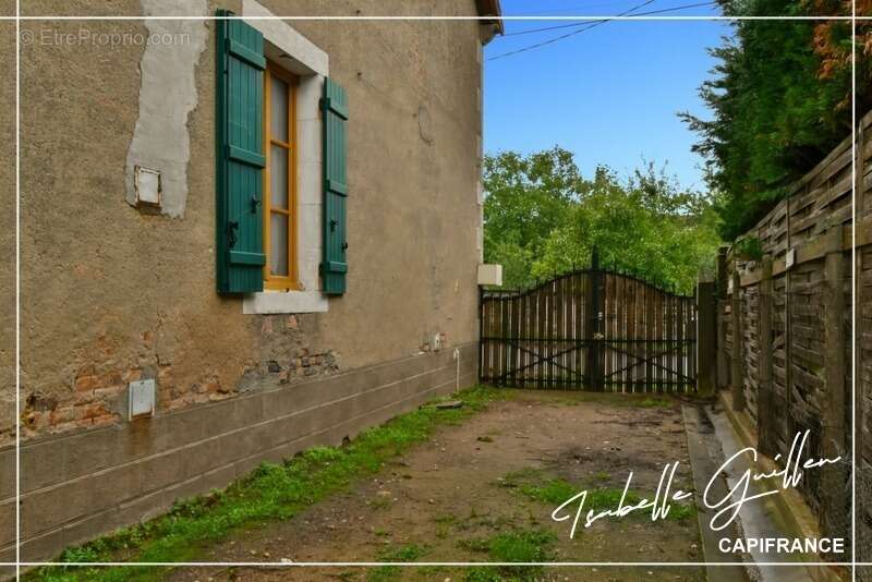 Maison à CHATEAUMEILLANT