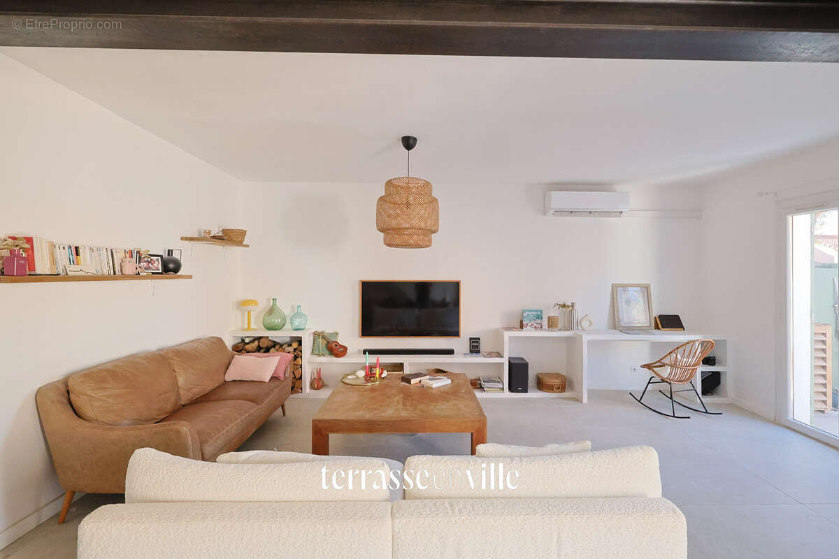 Maison à SIX-FOURS-LES-PLAGES