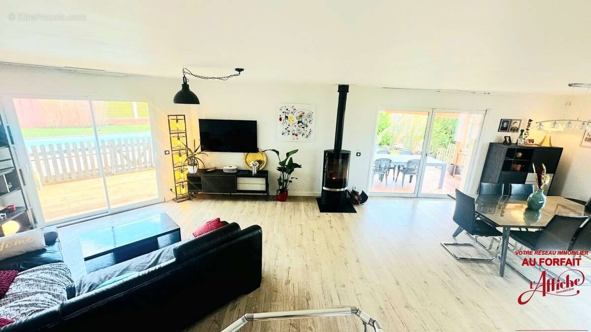 Maison à BRUGUIERES