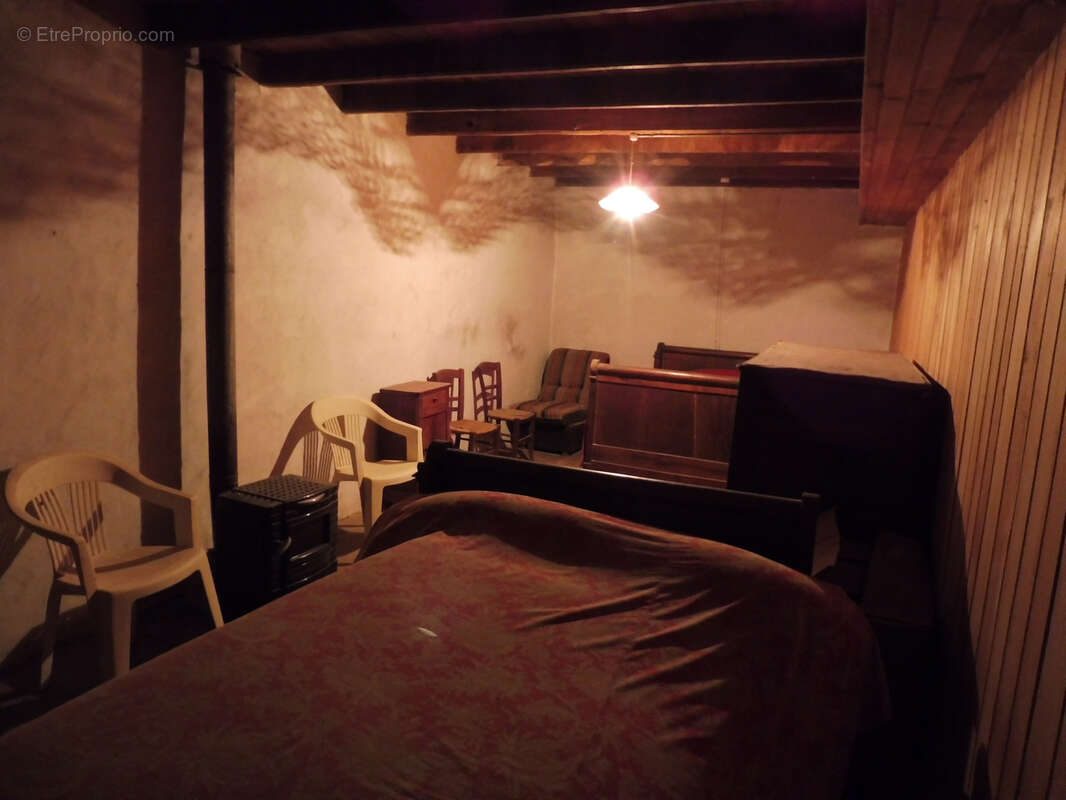 Maison à BOUTEILLES-SAINT-SEBASTIEN