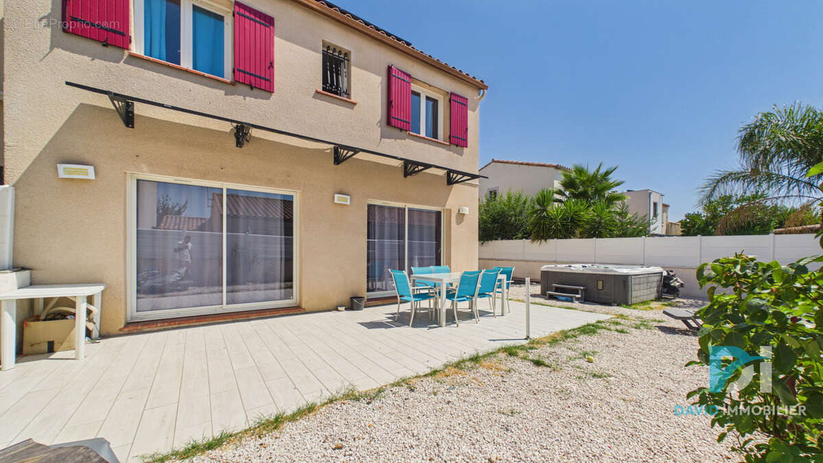 Villa T5 114 m2 habitables sur 329 m2 de terrain - photo 2