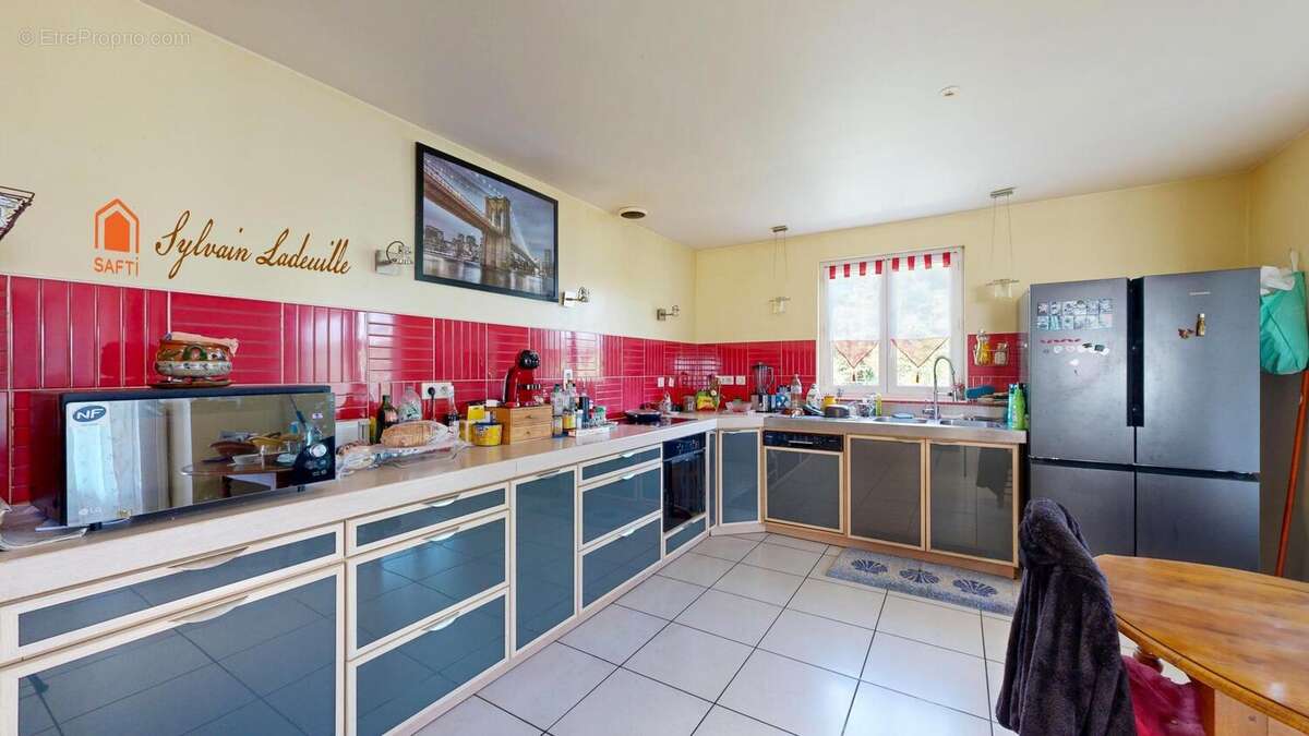 Photo 4 - Maison à LACROPTE