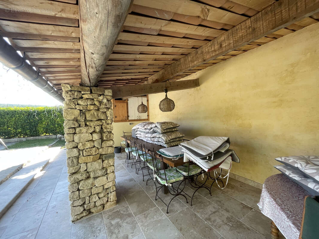 Maison à VAISON-LA-ROMAINE