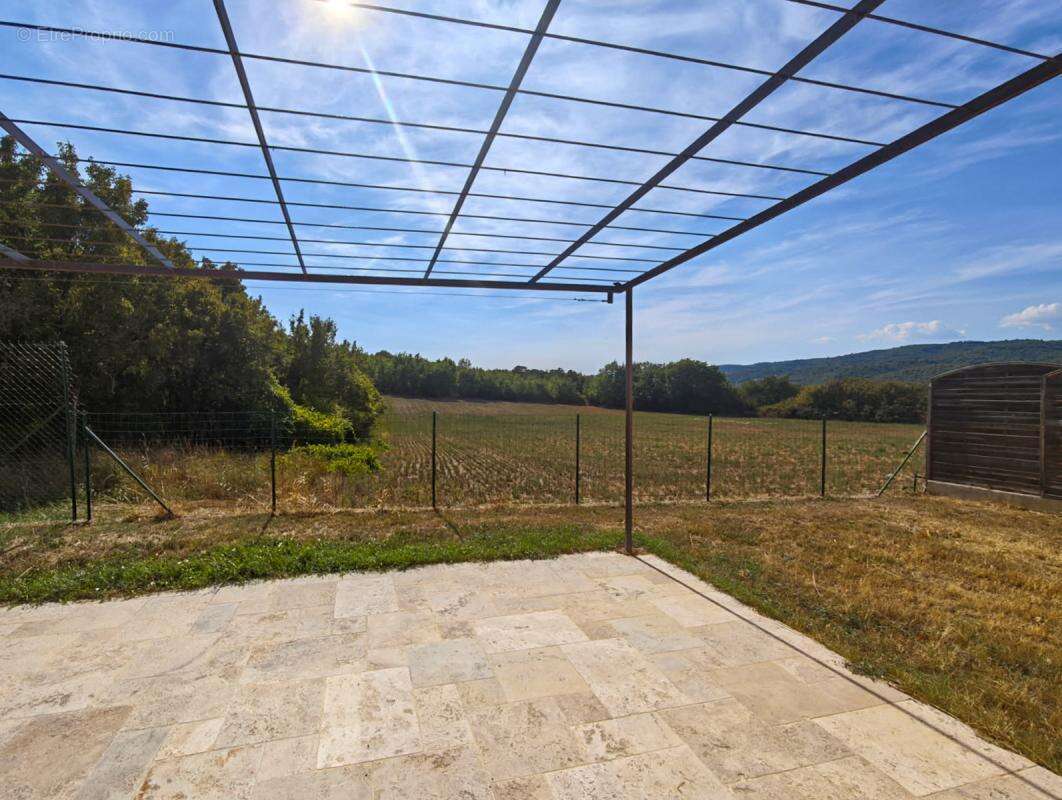 Villa T4 avec piscine et garage - photo 10