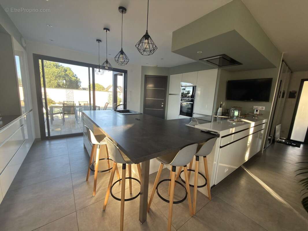 Maison à LES PONTS-DE-CE