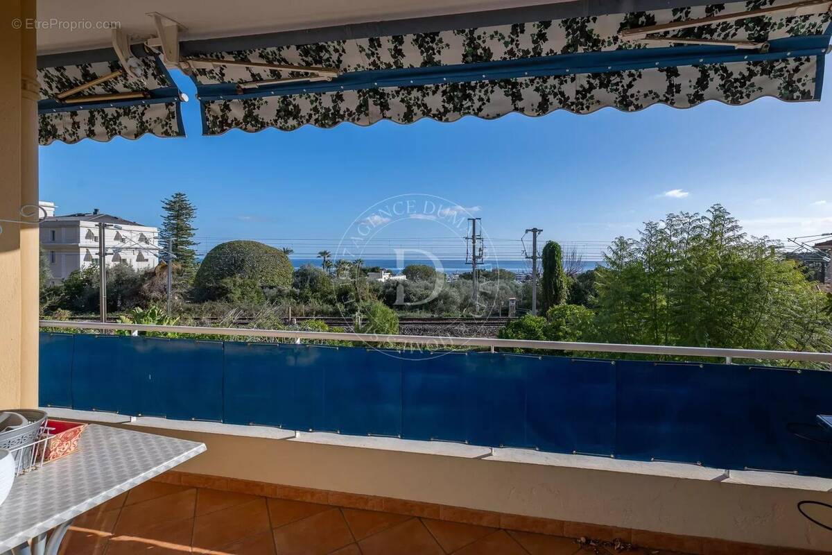 Appartement à BEAULIEU-SUR-MER