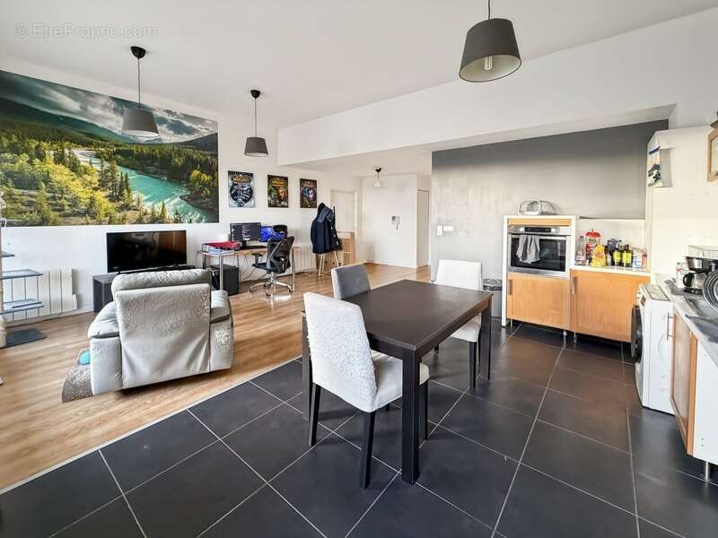 Appartement à FRANQUEVILLE-SAINT-PIERRE